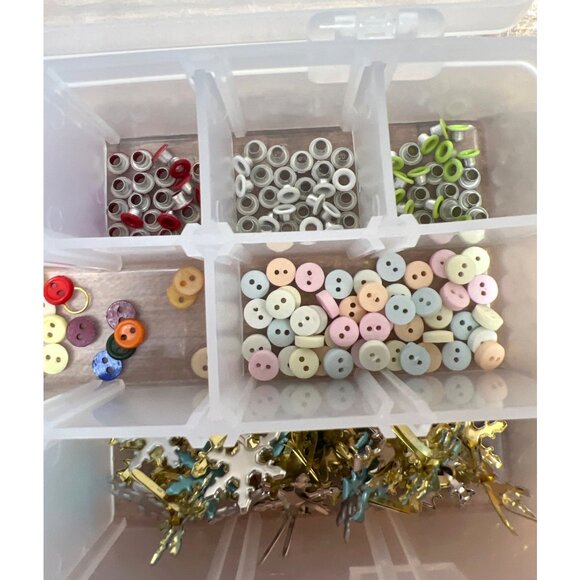 Multicolor Crafting Eyelets And Buttons Organizer Storage Box - Picture 3 of 4